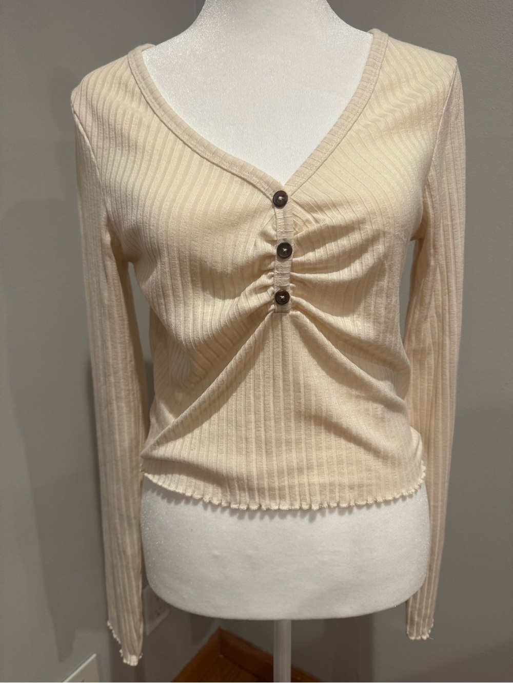 Forever 21 Cream Ribbed V-Neck Long Sleeve Top with Button Ruched Front